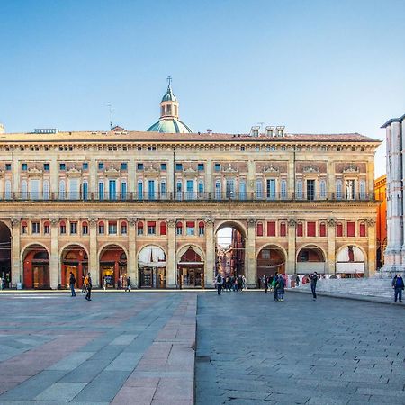 Urbanicooh Guidozagni - Piazza Maggiore View Bologna Exteriör bild